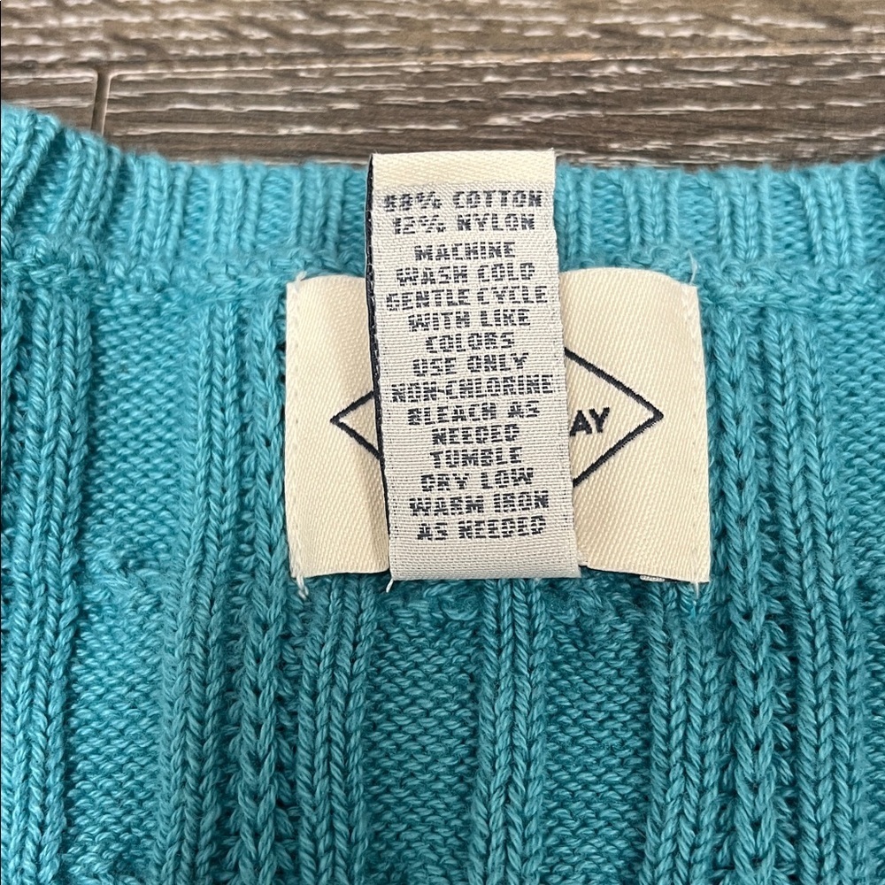 NWT Women’s St. John's Bay Turquoise V-Neck Classic Cable Sweater Size S - Picture 5 of 5